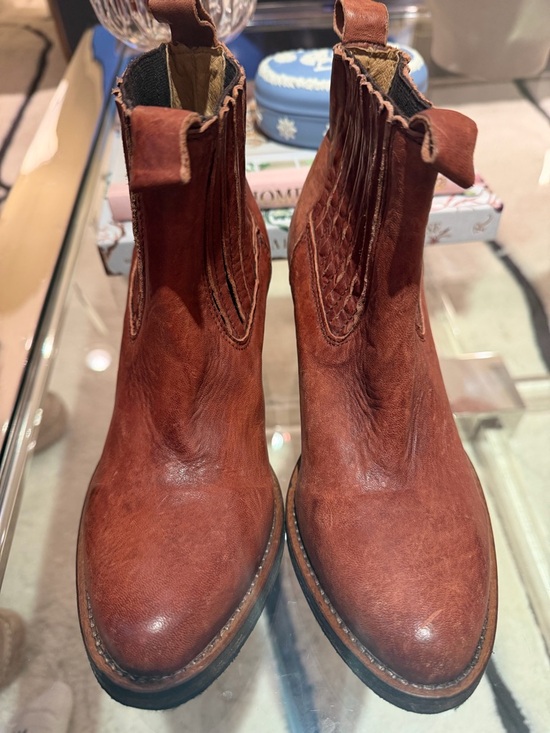 ALLSAINTS BONNIE VALLEY DISTRESSED BROWN LEATHER ANKLE WESTERN BOOT - Picture 9 of 9